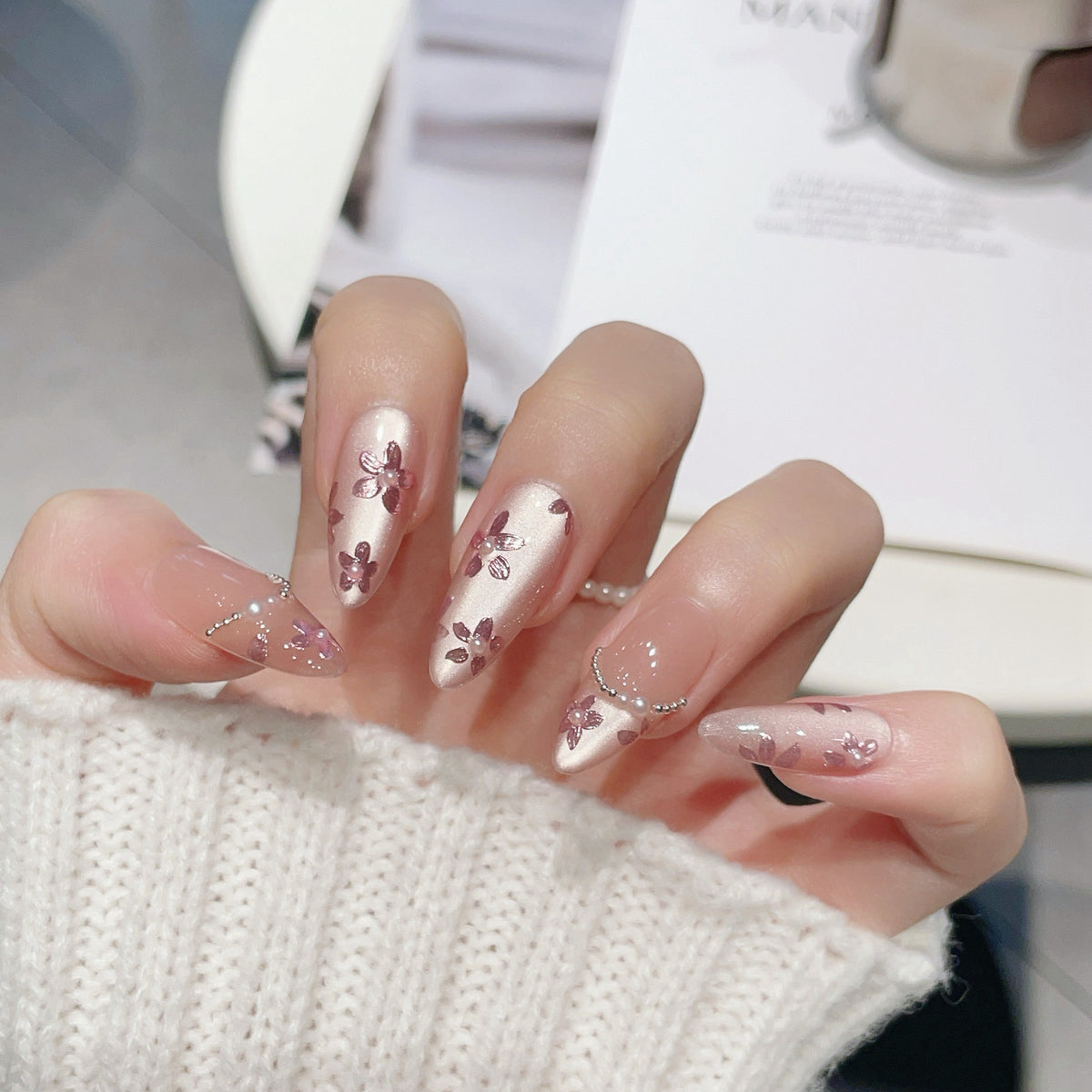 Elegant Soft Pink Floral Lace Press-On Nails (Tool Kit Included)