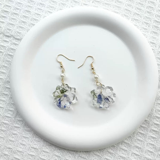 Cream Flower Earrings