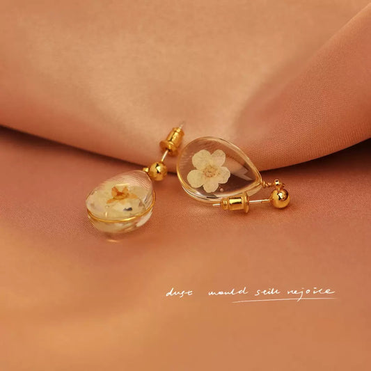 Cream Flower Teardrop Earrings