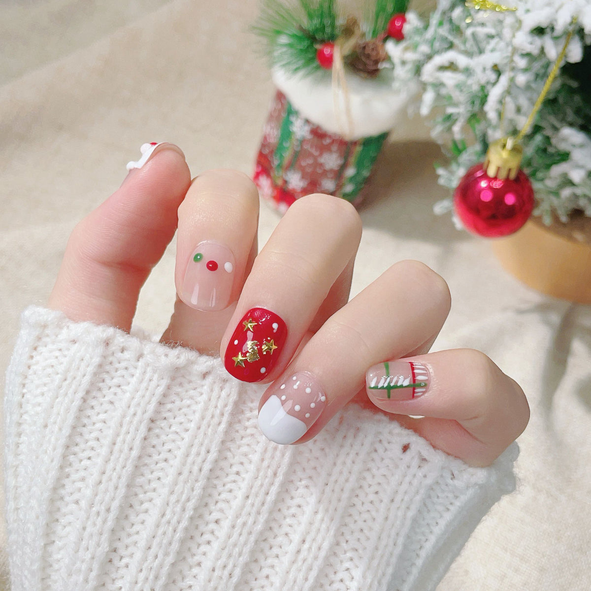Seasonal & Festive Snowman & Christmas Tree Glitter Press-On Nails (Tool Kit Included)