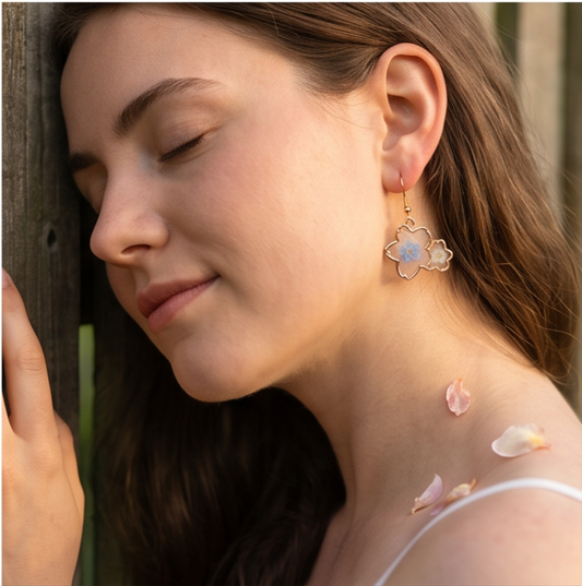 Cream Clover Flower Earrings